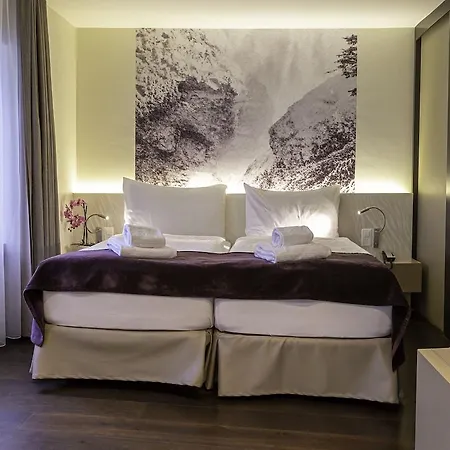 Cascada Boutique Hotell 4*