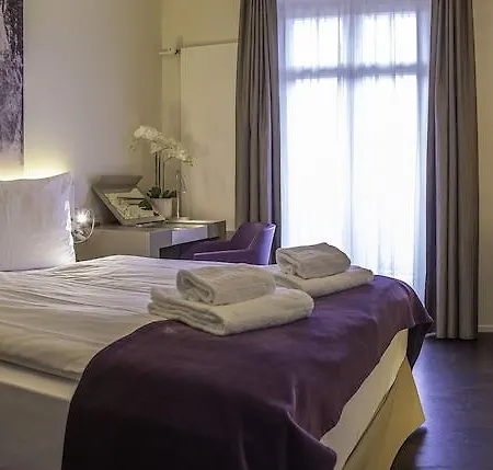 Cascada Boutique Hotell 4*