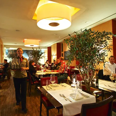 Hotell Cascada Boutique 4*