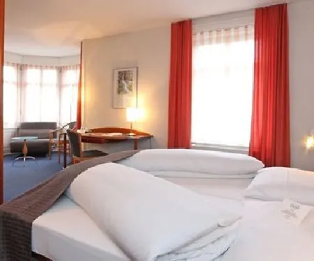 Cascada Boutique Hotell 4*