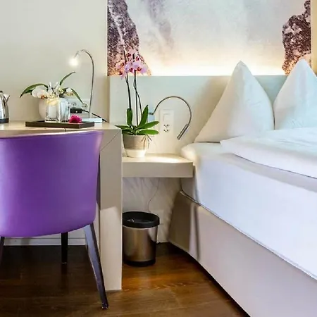 Cascada Boutique Hotel 4*