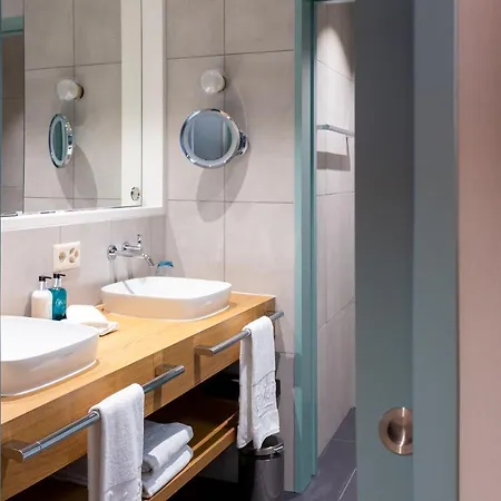 Cascada Boutique Hotell 4*